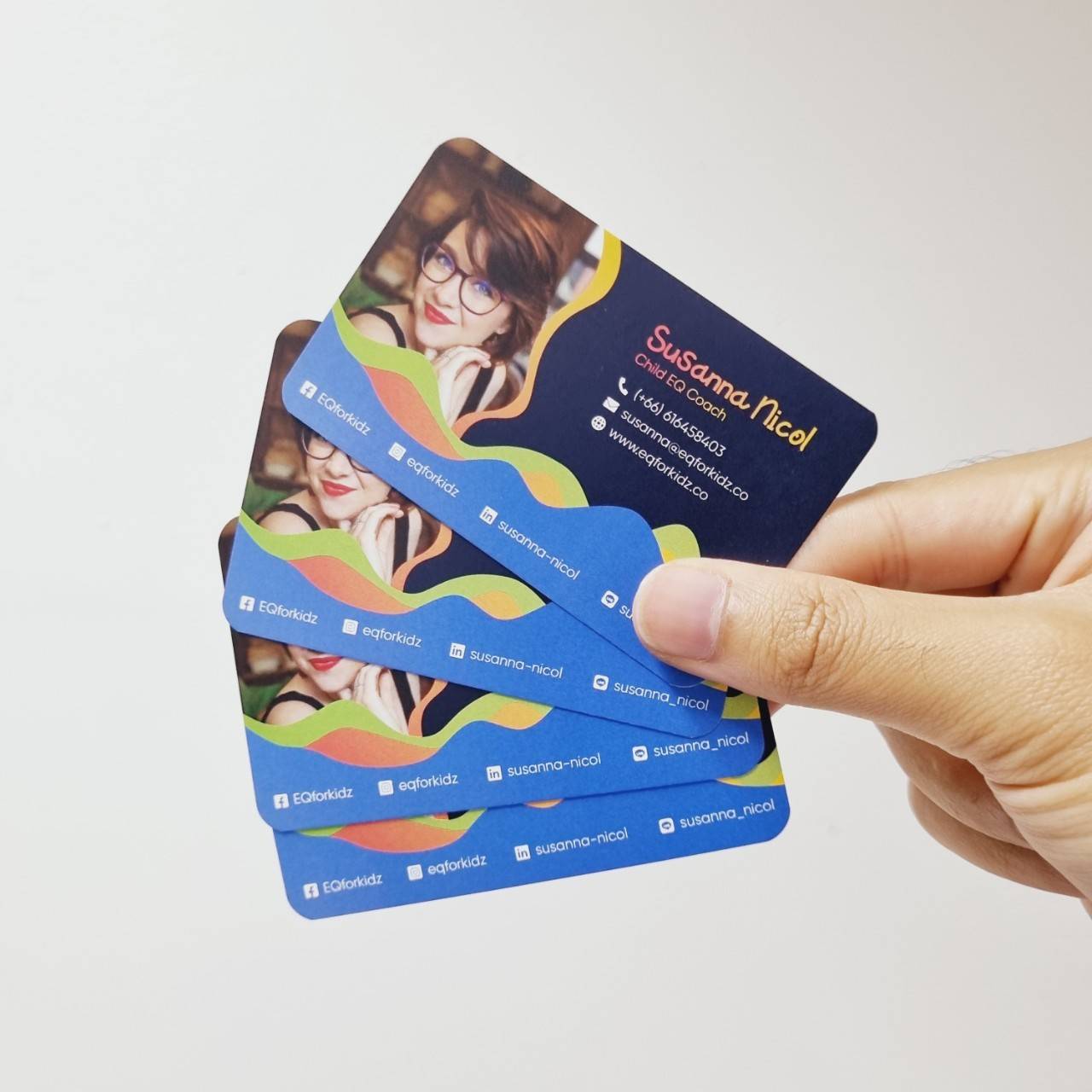 Tạo Ấn Tượng Đầu Tiên Với In Name Card - Khám Phá Tất Cả Những Điều Bạn Cần Biết 11 Tạo Ấn Tượng Đầu Tiên Với In Name Card - Khám Phá Tất Cả Những Điều Bạn Cần Biết